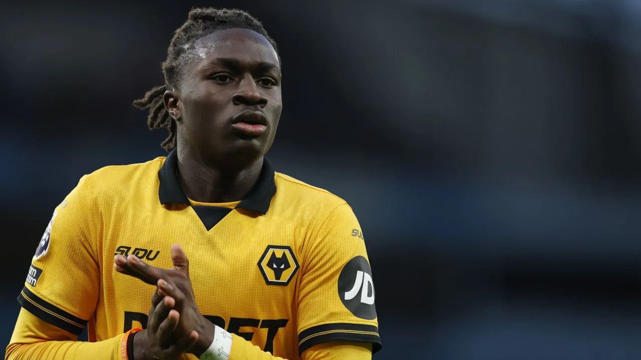 تأكيد الصفقة برشلونة يعلن التعاقد مع تافاريس وصراع على ماني